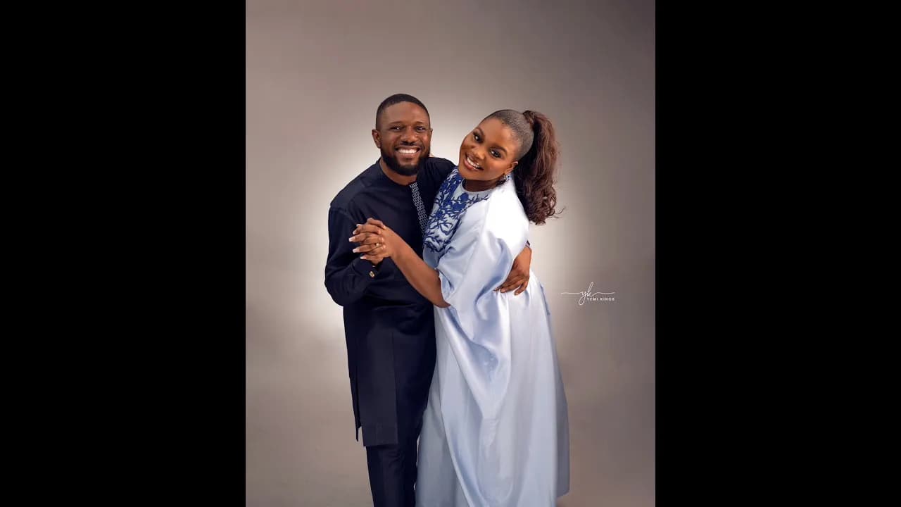Sunmisola and Yinka sing Toluwanimi at Home ❤️❤️